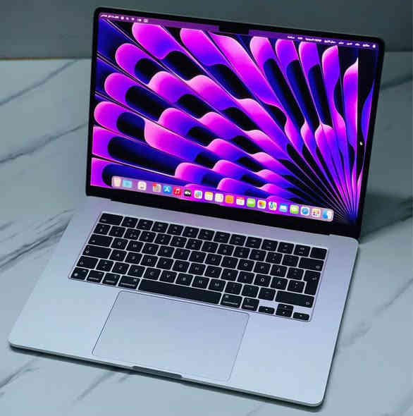 MacBook Air M2 15 inch 2023

المواصفات:-
-حجم الشاشة: 15،3 بوصة 
-سنة الإصدار: 2023
-المعالج: M2
‏-CPU: 8 -CORE 
‏-GPU: 10-CORE
-الذاكرة العشوائية: RAM 8GB
-سعة التخزين: SSD 256GB
-عدد دورات البطارية: 5 دورة فقط!
-الحالة: ممتاز كألجديد حرفياً
-مع هدية حافظه غلاف شفاف للماك

السعر: 1,245,000 د.ع

التوصيل: مجاني إلى جميع المحافظات، مع إمكانية فحص الجهاز عند الاستلام قبل الدفع.

للطلب أو الاستفسار:-
إرسال رسالة أو الاتصال على :
‎              0770 5266 000 / واتساب 

للمزيد تابعوا صفحتنا على إنستغرام: 
‏amwaj.macstore بغداد
