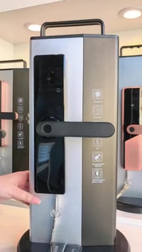 #تخفيضات ___تخفيضات  #القفل الذكي ب55 الف دينار عراقي   للابواب الداخل...