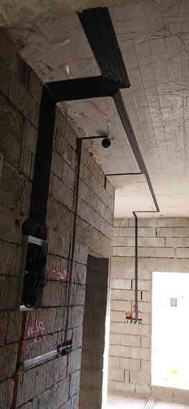 أستاذ عبدالله بعد ان اكمل دراسة العلوم السياسية أتجه الى دراسة الهندسة الكهربائية وبعد التخرج اتجه الى العمل الحر في تأسيس المنازل والمحلات يعد من أمهر المهندسين على مستوى المحافظة 
عبدالله شاب طموح جدا وصادق جدا وشغلو نضيف ودقيق الى ابعد حد 
اضافة الى ذالك قنوع من ناحية المادة ومايتعب ابو البيت ابد 

والآن جاهز مع كادر شرط البيت يومين ينفضوو
وأي نضام تحب يشتغلك حاضر شنو يخطر ابالك جاهز 

هذا والله من وراء القصد
للاستفسار اكثر يرجى مراسلته على الخاص او الواتساب***********
