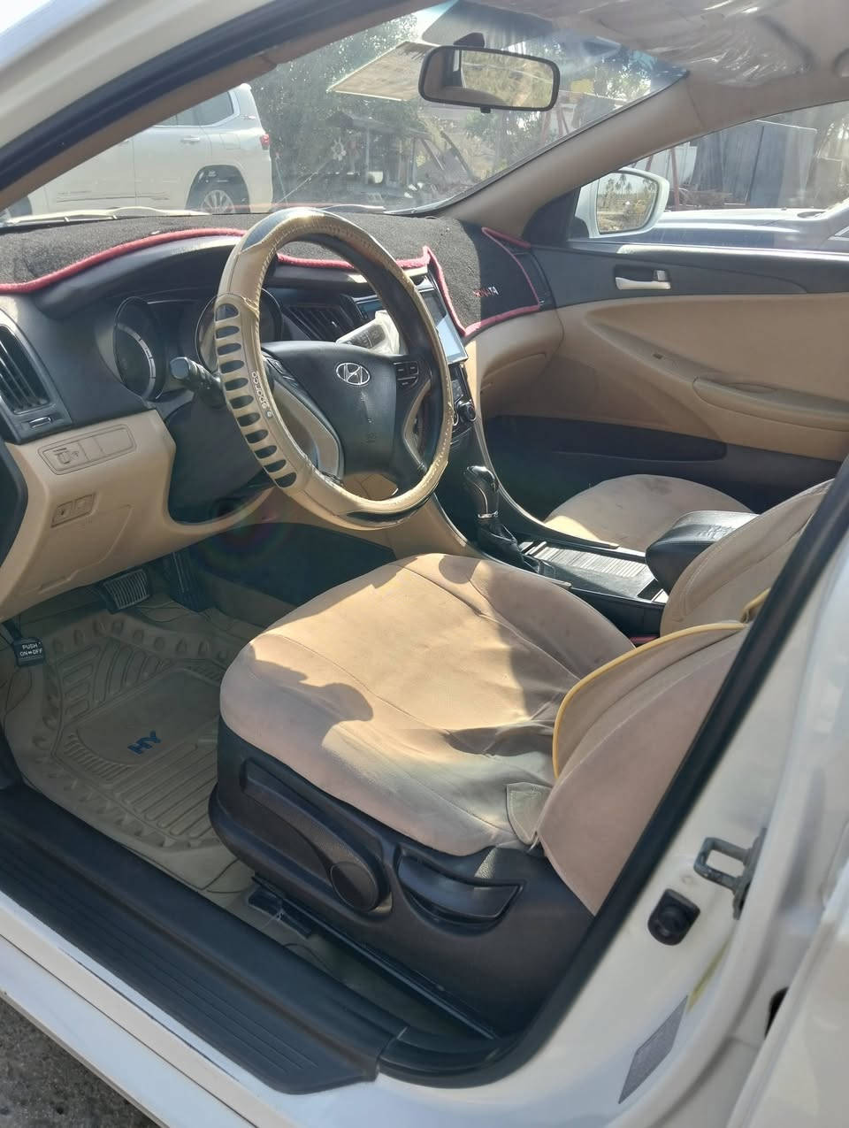 سلام عليكم
للبيع فقط 
سوناته موديل 2014 خليجي الشركه العامه
محرك 2400 دوش 
مواصفات تبريد قطعتين تحكمات جهتين مثبت سرعة سايد بريم باالرجل وباقي المواصفات معروف 
السياره مكفوله صبغ تبديل بارد شرط السونار 
محرك كير حداديه مكفول
رقم اربيل دولي مميز بسمي شخصا 
سنويه ال 2030
السعر 145 وبيه مجال قليل 
مكاني كربلاء طوريج مجاور الامام أبو هاشم 
*********** ابو زهراء
