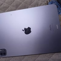 ايباد 11برو.نضيف ولا شخطه شوف بعينك نضافته للبيع فقط.مو مراوس معالج m2...