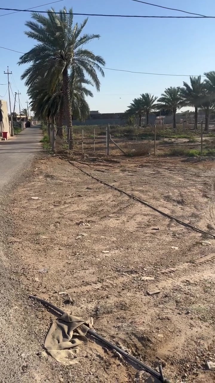 ٣دوانم طابو زراعي سند ٢٥ على عقار البياع الواجه ٢٥ م ولنزال ٨٠ م مقابيل مقاطع١٠/٣ مباشر  مربع ال ١٣٠٠٠  تبليط وماء وكهرباء  
***********
