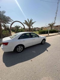 سوناتا للبيع 2009 قطعتين صبغ 07819874458