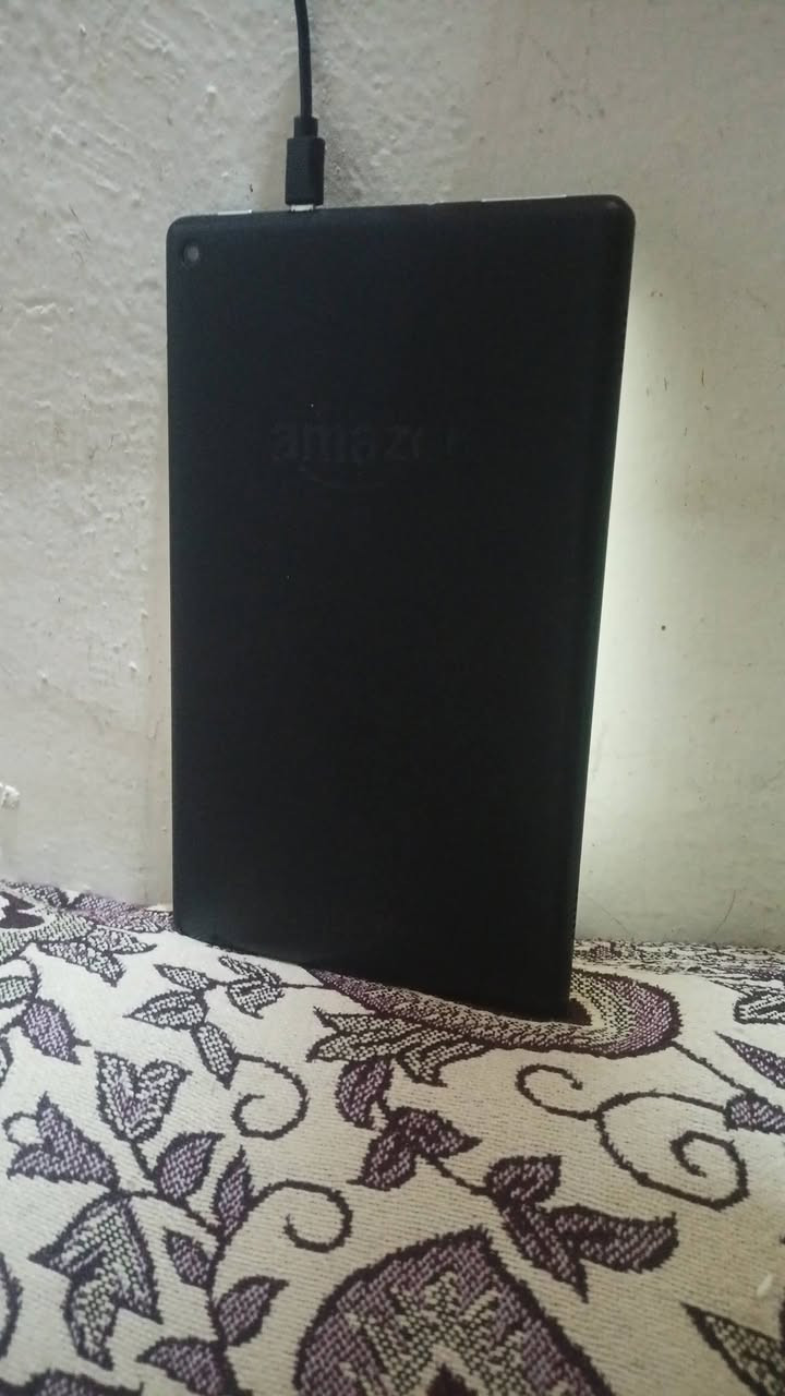 للبيع Amazon Fire HD 8 (32GB)
🔹 حالة الجهاز: مستعمل
🔹 شاشة 8 إنش
🔹 ذاكرة 32GB
🔹 يشتغل طبيعي
🔹 السعر: 40
📩 للتواصل


**إذا كنت صاحب هذا الإعلان وتريد حذفه لأي سبب، رجاءا أرسل رسالة إلى الدعم الفني**