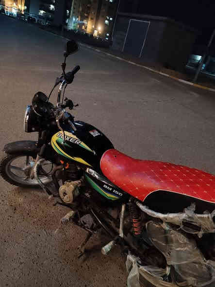 بوكسر مراوس او بيع  موديل 18 اوراق اصولي كمرك مدفوع مكينة نضيفة مجفته تجفيت جديد الدراجة نقوصاتها هندر خارط ودكمه مال سلف خربانه الباقي كله شغال ومكفول سعرها 550 بيها مجال بسيط مكاني بغداد جديده رقمي ***********
