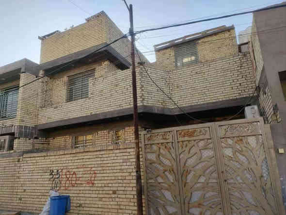 السلام عليكم دار للبيع 140 متر طابقين جديد كافت خدمات سند 25 بغداد الكمالية بستان علي كمال مربع ذهبي ***********
