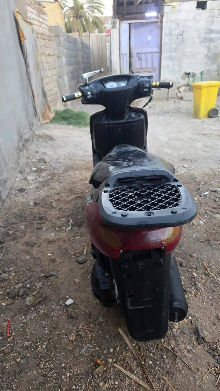 دراجه فراشه محرك مفتوح مره وحده مبدل بي فقط ولفات شرط كابريته ام 45 جديده كلجات جدد ويل رياضي كفرات بلاديه لايت زنون كهربائيات ضفيره جديد السعر 375
  مكاني مشخاب
***********
