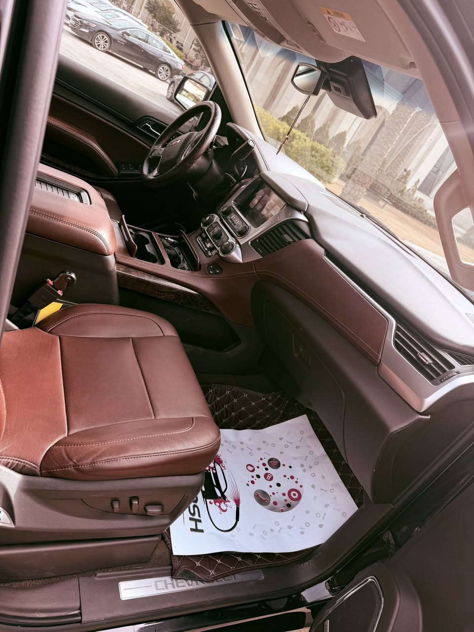 تاهو 2018 خليجي بريمير  مكفوله
الون اسود فول مواصفات 
ماشية 62 الف فقط مشي حقيقي والسيارة جديده بمعنه الكلمه 
فول مواصفات
؛مواصفات ( فتحة )
بصمة انارة ترحيب 
مكينة 5300 V8
قاصة +شاشه 
ثلاجة جكمجة 
كامره +حساسات امامي خلفي 
رادار امامي +جانبي+داتا شو
مري قلاب ويا البك +مري شفط 
خزن ميموري 
ستيرن كهرباء +تدفئة
كشنات  جلد كهرباء+تدفئة تبريد 
كشنات خلفيه كهرباء
كشن هزاز 
شحن واير لس 
شاشة كار بلي 
جنطة كهرباء
ويل كب بلاد 
تخم تايرات جديد 

مكان السيارة بغداد الكرخ
رقم صاحب سيارة ***********
