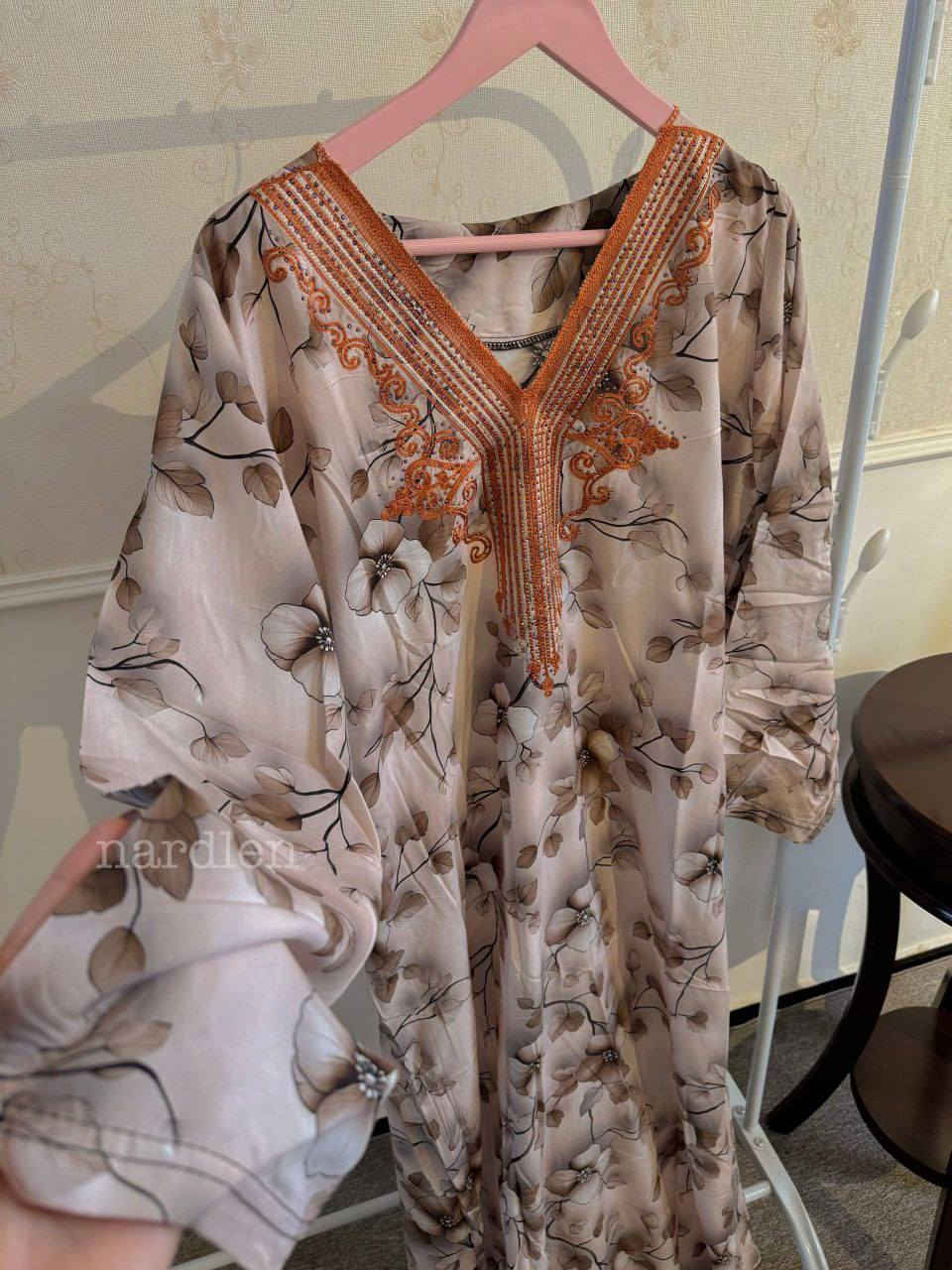 المخور ووووصل ❤️‍🔥❤️‍🔥❤️‍🔥
القطع تخبل بنات
الخامه حرير تموت 
الطول يجي كامل 
القياسات 
L
Xl
XXl
(راهيه )


**إذا كنت صاحب هذا الإعلان وتريد حذفه لأي سبب، رجاءا أرسل رسالة إلى الدعم الفني**