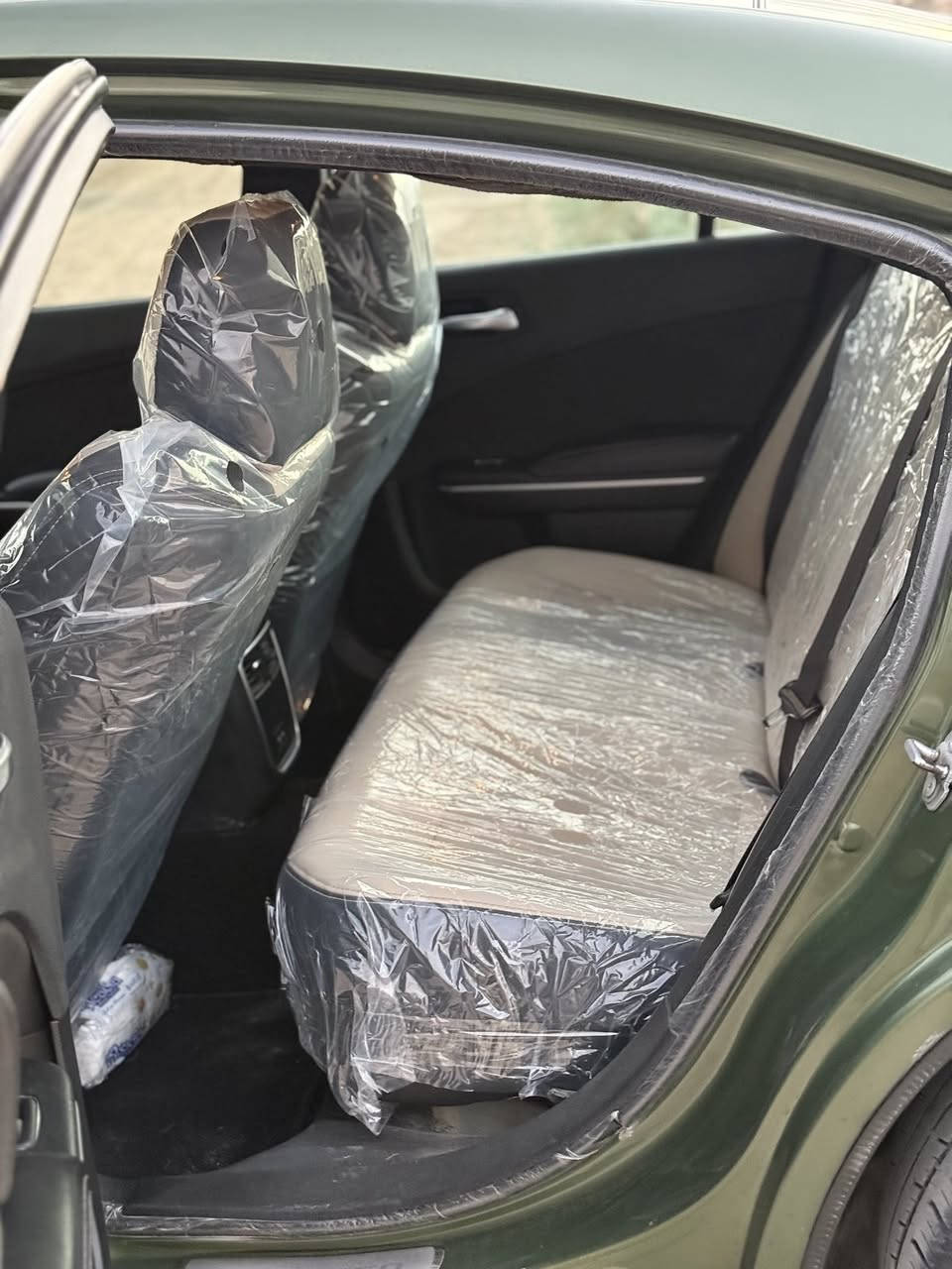 سلام عليكم 
جارجر 19 اصل 
وراد كندي 
للبيع او مراوس 
بيه باب السايق صبغ 
بدون دواخل صبغ فقط 

الباقي كفاله بجم كبس 
لون 🫒مكينه كير كفاله 
حداده شرط الفحص 
موصفات كشنات حضن 
حساس خلفي كأمره 
سياره احله من الصور 
رقم بغداد تحويل ثاني يوم 
هزه جديده 
مكان السياره البصره 
***********
