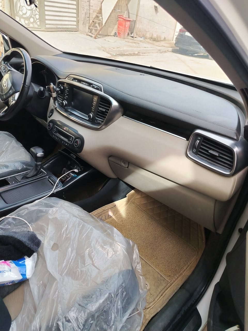 سيارة سورينتو ٢٠١٩
خليجي 6 سلندر

ماشية ٥٩ الف حقيقي

مكفولة من الصبغ التبديل،،،

بدون اي نواقص

التدفئة والتبريد فول

مواصفات  فول عدا الفتحة

العنوان بغداد الدورة

السعر ٢٤٥

رقم الهاتف ***********
