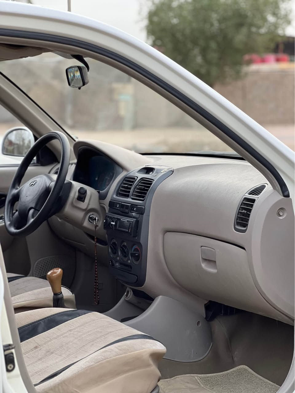 سلام وعليكم هونداي فيرنه مديل 12 سياره جاهزه من كلشي مكينه وكير وتبريد تخم تاير ابو خاط رقم بصره سياره جاهزه من كلشي بيه رشات خفيفه سياره جديده سعر 65 وبيه مجال للشراي بكاني بصره  *********** البصرة, العراق
