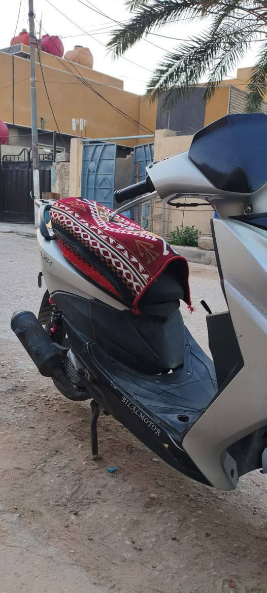 السلام عليكم 
دراجة ماكس FS للبيع مكاني كربلاء الامن الداخلي قرب مأكولات كرار دبل كهربائيات شغالة كابريتر جديد باتري جديد ***********
