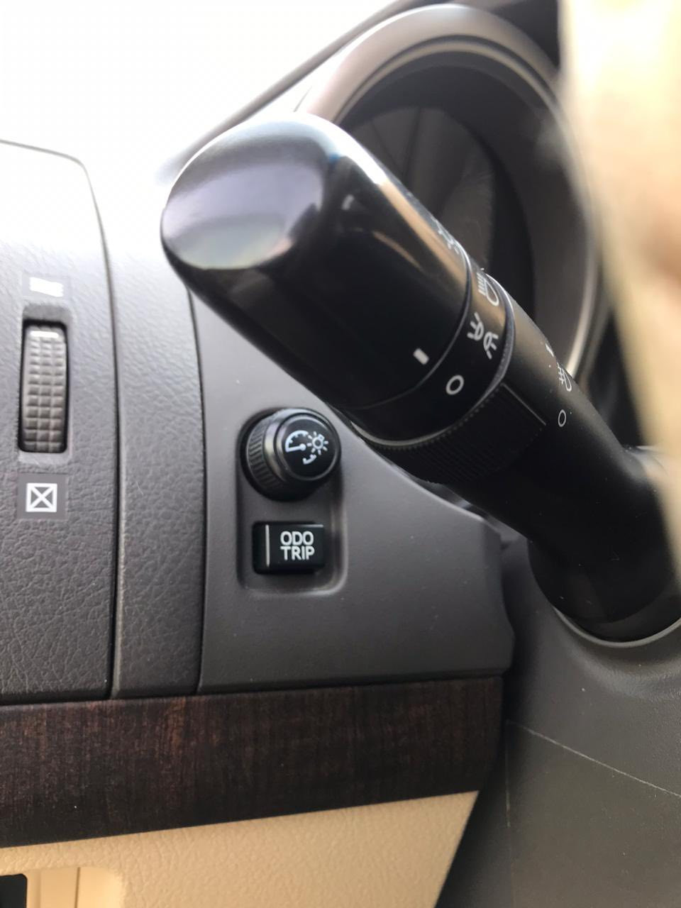 تويوتا برادو 2014 Txl فول كويتي الساير
مواصفاتها : 
١-سلايت قمارة
٢-كشنات الاماميه كهرباء
٣-حساس وكامرة خلفية
٤-هوك خلفي
٥- دبل تانكي  
٦- اشارات بالمرآة
٧-كراسي جلد ومغلف جلد
٨-شاشه بلادية
٩-اربع جام اوتو
١٠-مانع انزلاق
١١-بصمات عدد 2 اصلي 
١٢-تحكمات ستيرن
١٣-مانع انزلاق
١٤-مري جانبي شفط
١٥- سبير تعليق
١٦- منفذ AUX & USB
١٧-ماشيه 111000
١٨-محرك 4.0 لتر 6 سلندر 
١٩- ثلاجة
٢٠- تبريد امامي وخلفي 
٢١- باتري جديد ما صارله اسبوع 
٢٢- رقم بصرة مشروع وطني باسمي 

صيانه دوريه بشركة تويوتا ( مركز تويو) 
حداديه كاملة جديده ،تايرات ،ماي راديتر ، قايش ، دهن وفلتر كير وكل الفلاتر
 
السياره بيها ملاحظات بسيطه جداً لان 2014 
بيها صبغ بركن الدعاميه الاماميه اثر دحكة و بكفر السبير اثر فطر و صبع بالجاملع الامامي عايفه ما مصلحة وفطر بالجامه الامامي
السعر 365 وبيها مجال قليل

الاستفسار الاتصال ***********
غير متواجد على الفيس 
المكان البصرة- الجبيله
