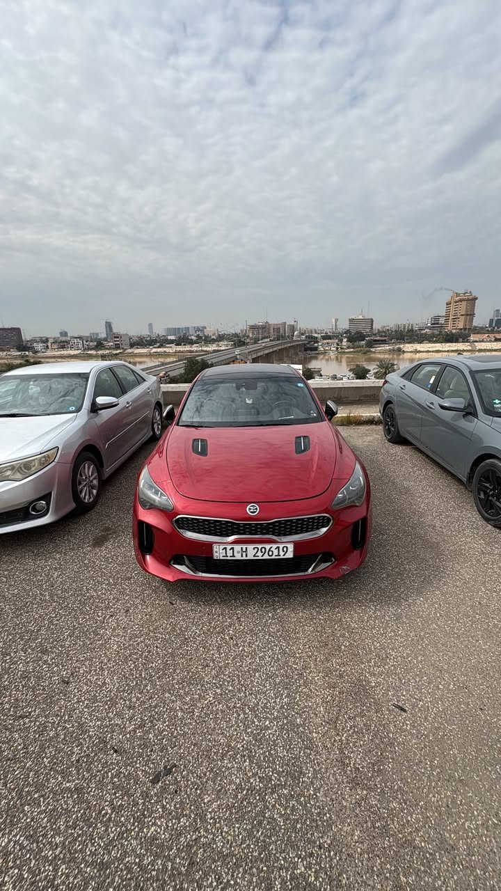 كيا ستنكر gt2 2018 ماشيه ٦٠ميل
سيارة بحالة جيدة 
سنوية وهزه ورقم جديد 
رقم بغداد باسمي 
مكانها بغداد 
الي حاب يستفسر على هذا الرقم 
***********واتساب
وصور الحادث موجودة ويه المنشور

