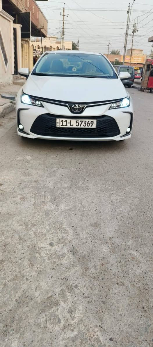 للبيع سيارة تويوتا كورلا 2024
موديل: 2024

سياره بسمي ثاني يوم تحويل 
ستيراد خليجي 
رقم دولي 
المحرك: 1800 سي سي
لايت زنون
تخم تاير
بصمة تشغيل
السيارة باسمي
ما بيها ولا قطرة صبغ، بلاديه
ولا مدعومه 
نظيفة جدًا وحالة الوكالة
السعر قابل للتفاوض للجادين
للتواصل  اتصال
 📞 ***********

مميزات تويوتا كورلا 2024 – محرك 1800
محرك 1800 سي سي اقتصادي وعملي
ناقل حركة أوتوماتيك CVT
بصمة تشغيل بدون مفتاح
لايت زينون + إضاءة نهارية LED
نظام تبريد قعتين
أنظمة أمان كاملة: ABS – VSC – TRC – EBD
وسائد هوائية أمامية وجانبية
نظام الثبات على المنحدرات
تكييف أوتوماتيك قوي
شاشة وسطية متعددة الوسائط
بلوتوث + USB
كاميرا خلفية
مثبت سرعة
مقود كهربائي متعدد الوظائف
نظام ECO لتوفير الوقود
نوافذ ومرايا كهربائية
قفل مركزي + إنذار
تخم تاير
