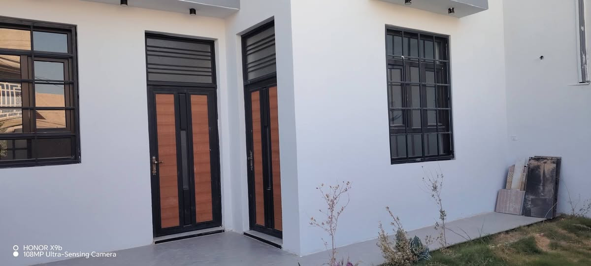 للبيع دار طابو صرف شارع 80 خلف ميزانية رائد يحتوى على ثلاث غرف نوم صاله مطبخ كلدور عدد ٢ جاهز درجة أولى المساحه ١٨٠ اتصال ***********
