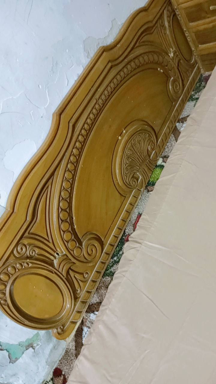 السلام عليكم  غرفه نوم 7 قطع انجاره عراقيه   للبيع هيه والفراش  ب 650وبيها مجال بسيط     والفراش ضغط اذا  لوحده   ب75 الف  يرهم للغرفه التركيه  180×200
السلام عليكم  غرفه نوم 7 قطع انجاره عراقيه   للبيع هيه والفراش  ب 650وبيها مجال بسيط     والفراش ضغط اذا  لوحده   ب75 الف  يرهم للغرفه التركيه  180×200
 الغرفه بيها كم ضرر بسيط الصومعات  جوانب الجربايه  مكسورات  والتاج السفلي بي اثر بسامير كم زرف بي  بس موجودات مذابينهن  ومرايه مال تاج الجربايه تك 1 مكسوره. وحافه ميز التواليت من خلف مكسور شوي عنواني بغداد بياع مراسله الصفحه  او اتصال ع رقم***********
