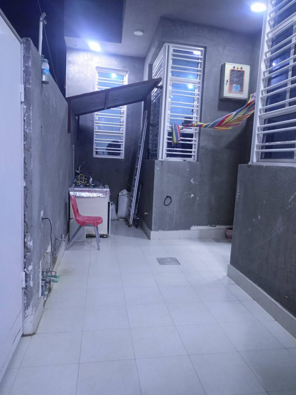 🏠 دار للبيع جدا نضيف ✨

📍 الموقع: القشلة قرب مدارس الوقف الشيعي
📐 المساحة: 150 متر
🏗️ سنة البناء: 2021
🧱 البناء: كونكريت مسلح
📄 الطابو: زراعي نقل اسهم باسم صاحب الدار

🔹 مواصفات الدار:
غرفتين نوم
صالة
مطبخ حار وبارد
براني
صحيات داخلية وخارجية

📞 للاستفسار الاتصال على الارقام:
‏‪***********‬‏ حجي ستار الظالمي
*********** محمد ستار

📍 عنوان المكتب:
سوق القشلة مباشر
مكتب العدالة للعقارات
