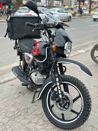 للبيع... بوكسر مديل 2023 رقم بغداد سنويه بأسمي   دراجه نظيفه وخير من ا...