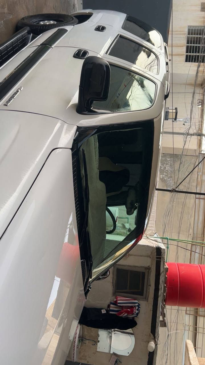 السلام عليكم
تاهو بتره مزاد وزارة الداخلية 
موديل 2003 سياره جاهزة من كلشي 
معاملته كامله مستلمه 
السعر 80ومجاله بسيط
بابل شارع أربعين
***********
