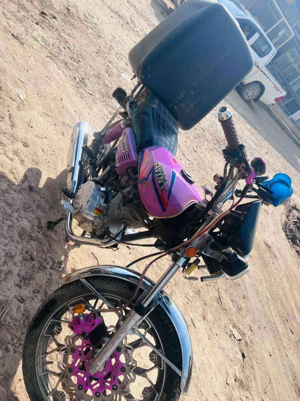 للبيع موديل 25
كله شغال بصمه
950 وبيهه مجال
***********
