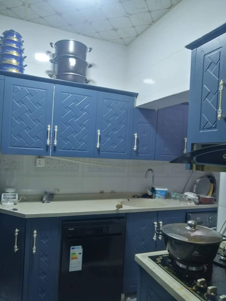 بــيع مستــعجـل وبـسعـر منـاسـب جـداً
دار  للبيــــع (طــــابو صرف) 

(الموقع حـي الـنصر قـرب مدرسة الكرام)
قريب للسايدين النصر و سايدين الجسر الرابع اليطلع للعسكري

المحتويات ⬇️
المساحه 140م طابو + 60 م فظله
واجهة 12 وربع

غرفتين النوم و هول و استقبال و مطبخ و صحيات عدد اثنين و محل + غرفه مع صحيات في طابق الثاني

 الاتصال على الرقم 

📞  ***********
