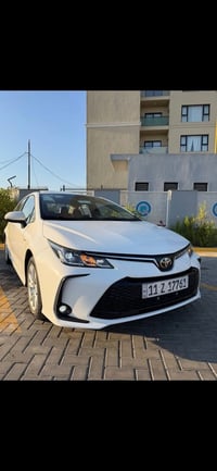 للبيع 📍  كورلا موديل 2025 شكل الخليجي فول 1/1  داخل احمر +كرسي كهرباء ...