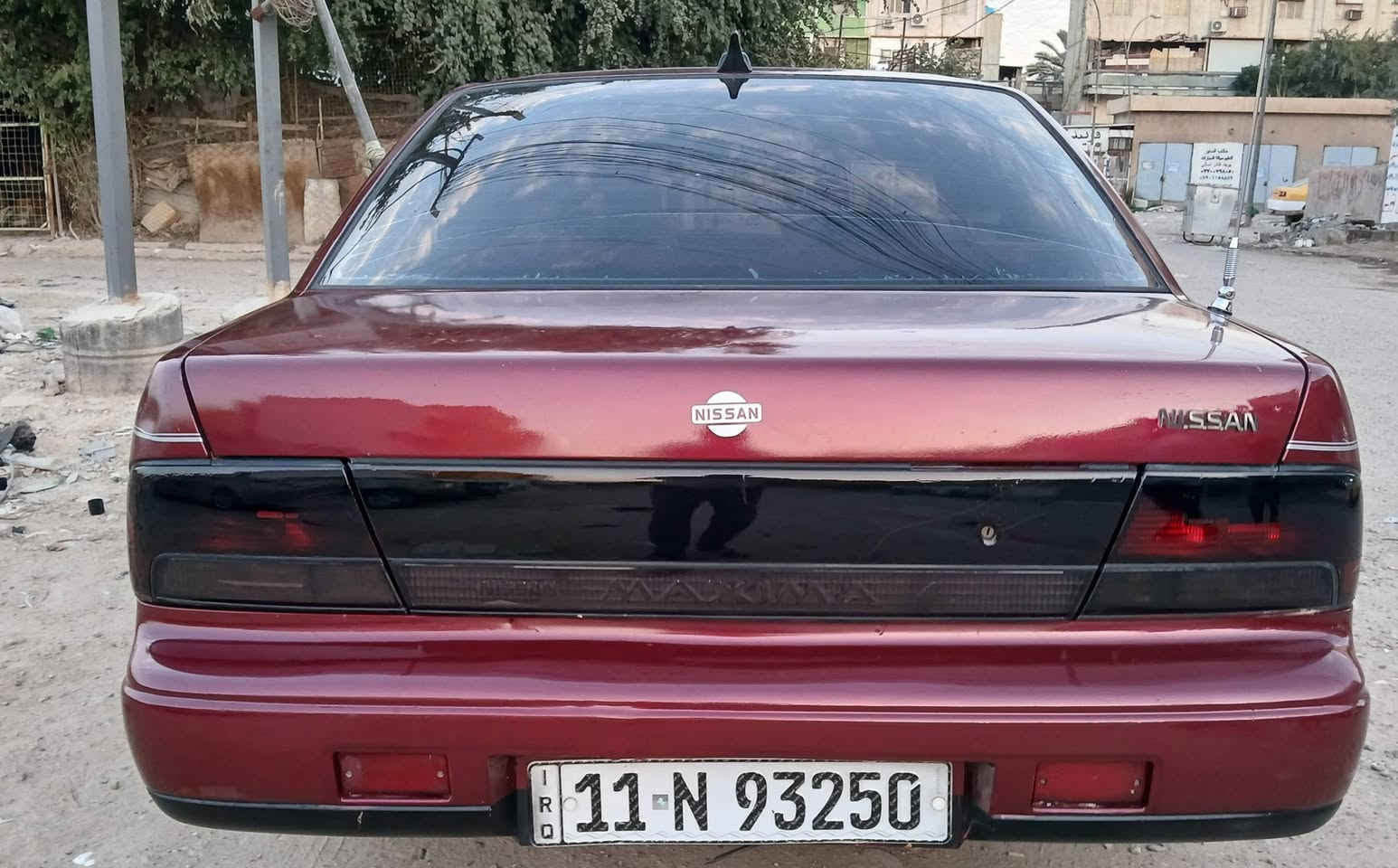 نيسان ياباني موديل 93 رقم بغداد دولي اوتوماتيك 6 سلندر منظومة تبريد كامله مكفوله من الظربه غرفته ابلاديه حداديه ممتازه تخم تاير ياباني  ويل كب السياره نظيفه السعر 39  ورقه مكاني بغداد***********
