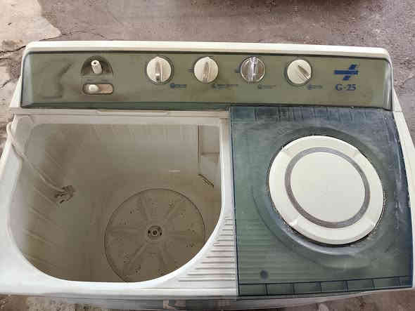 غساله ملابس للبيع
حجم 12كيلو 
شرط الشغل نضافه 80\100
  السعر65
شراي يجي خاص او عل
رقم: ***********
 عنوان: موصل حي السماح قرب مدرسه مكه
