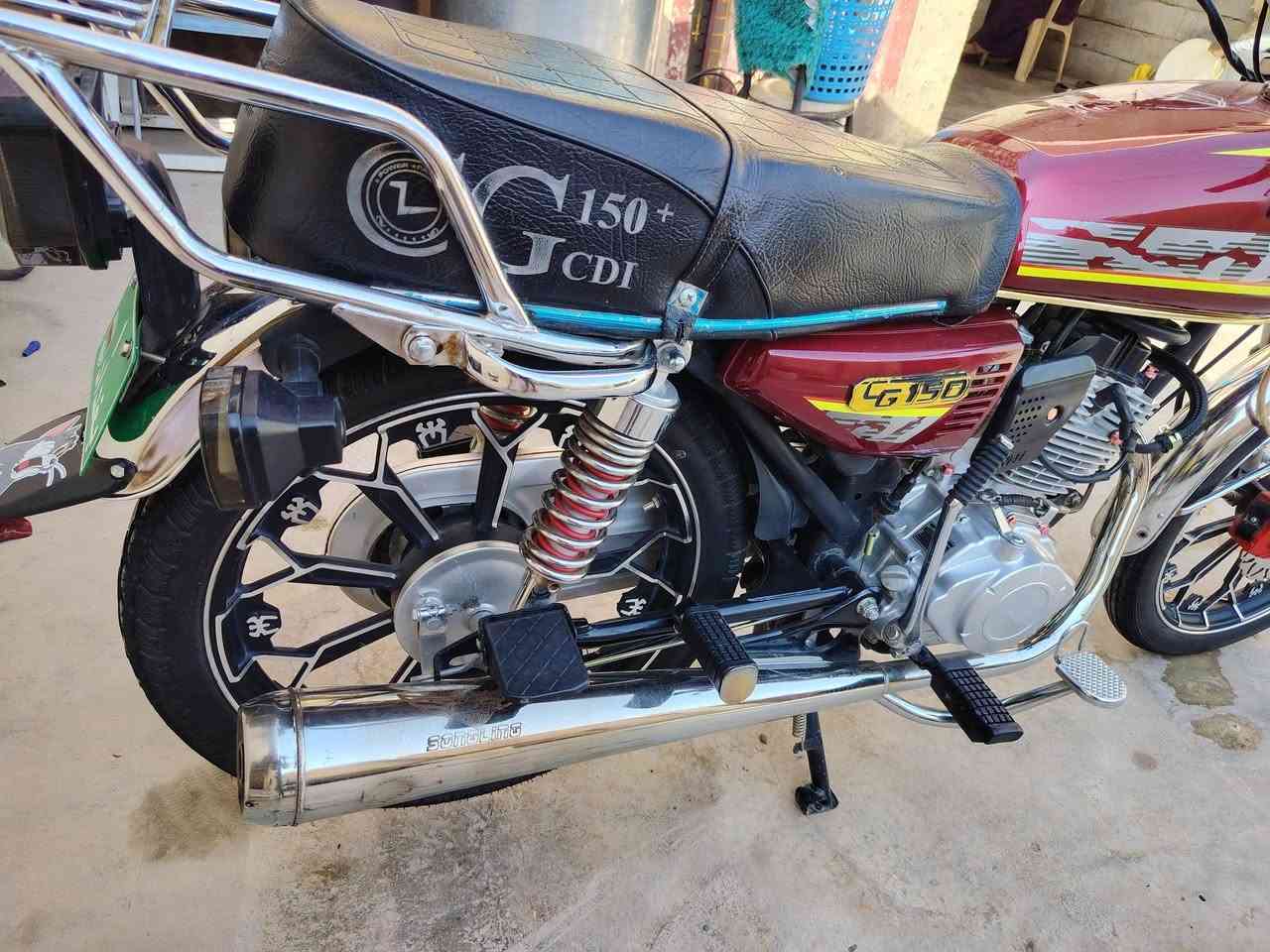 اسلام عليكم دراجه سيفان 2024كفاله عامه دراجه ماشيه 6الف فقط بعدها كارتون مكفوله من كل عيب كهربايات كامله كل نقص وعيب مابيهه تجي تفحص وشوف أوراق كامله سويجات ثنين دراجه سبانه مامدود السعر 700بيهه شي بسيط حك جيتك اتصال ***********مكاني بعقوبه المفرك
