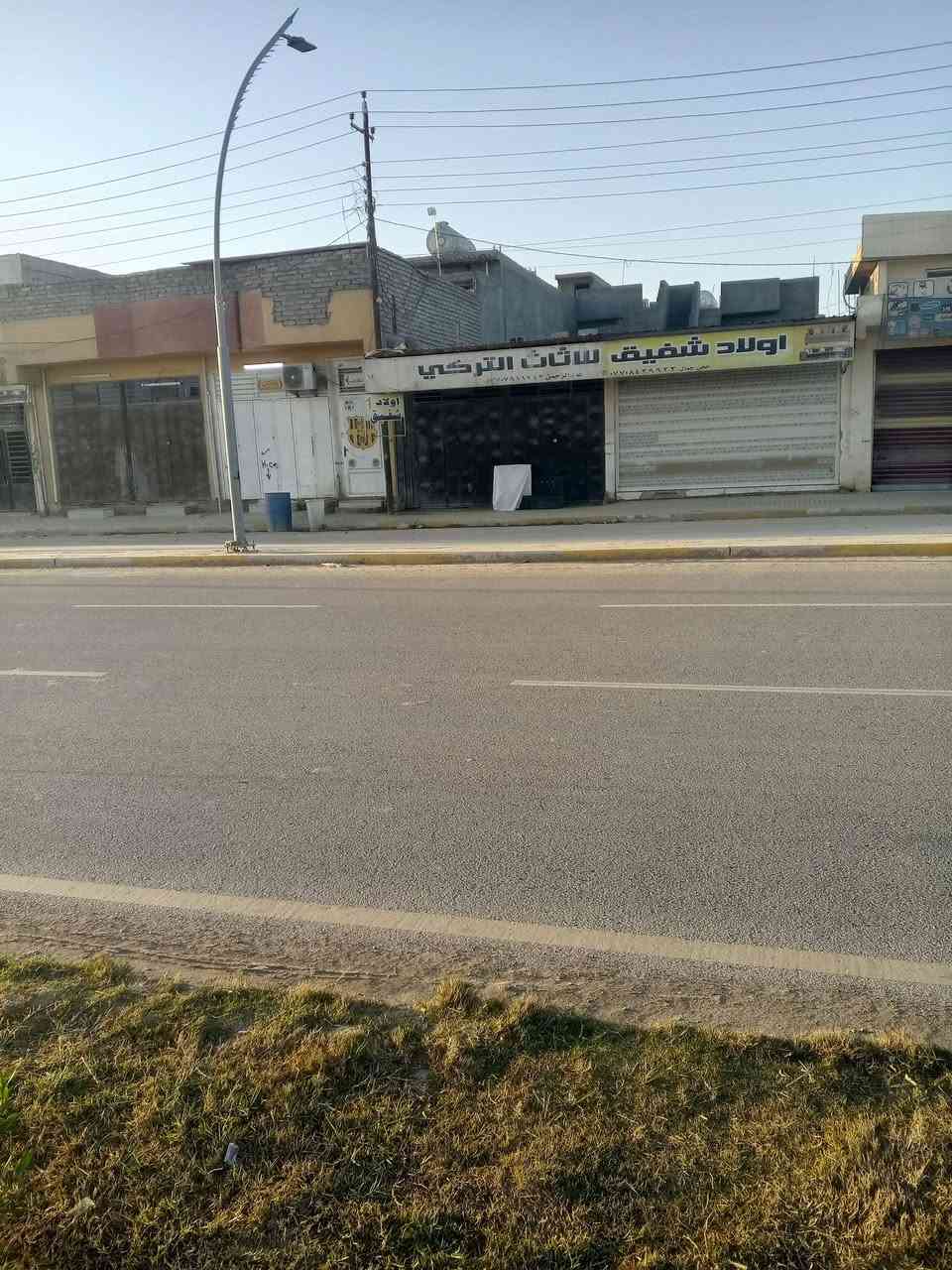 مرحبا
محلات تجارية للبيع 
حي الخضراء قرب مدخل الخضراء الشارع العام
المساحة ١٢٥ متر
الواجهة ٥ متر
النزال ٢٥ متر
الوارد ٨٠٠ الف
السعر مناسب جدا جدا جدا
السعر عل خاص او الاتصال ***********
