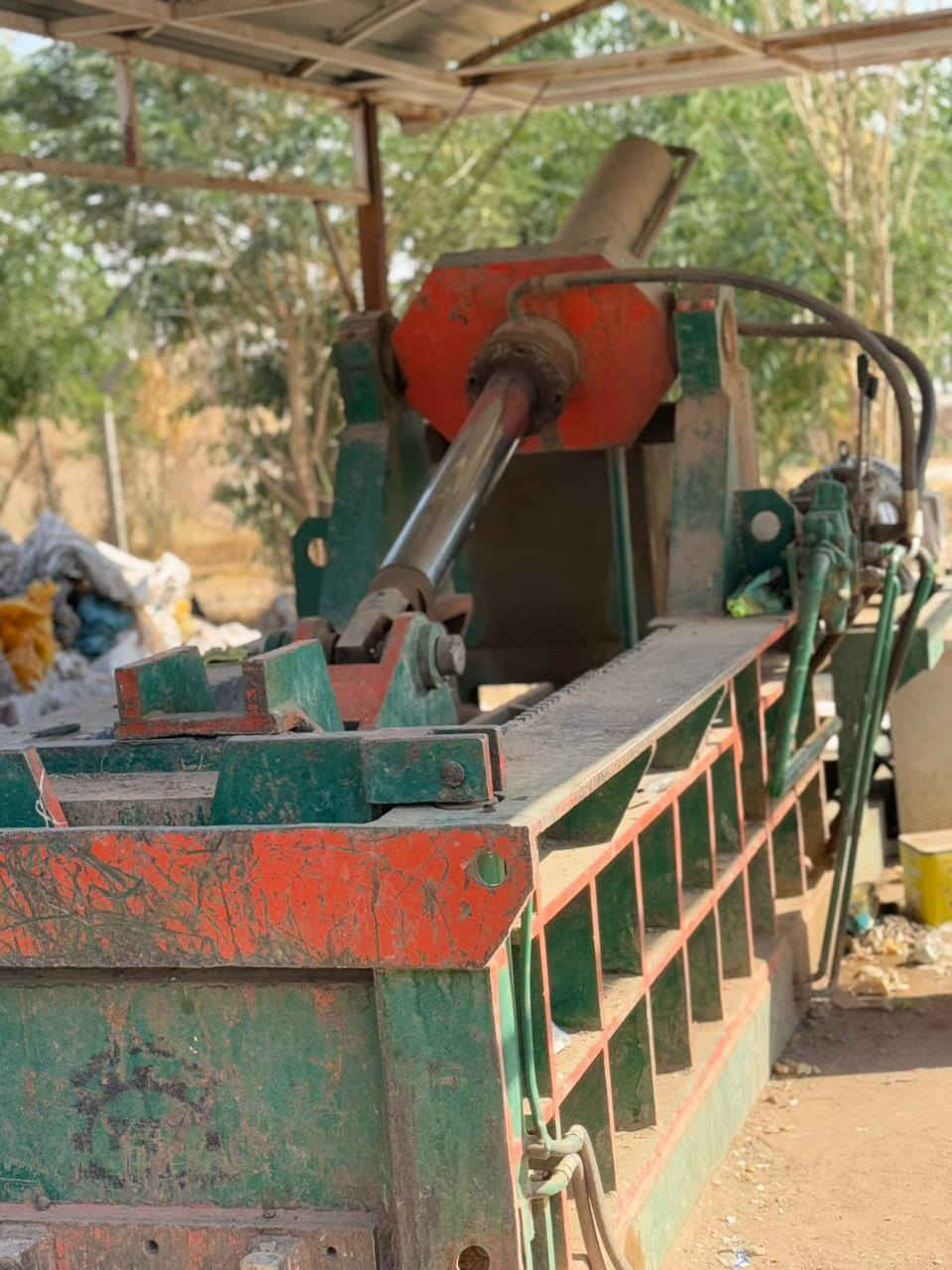 مكبس ايراني 
حجم 90×190
ماطور40حسان
***********
