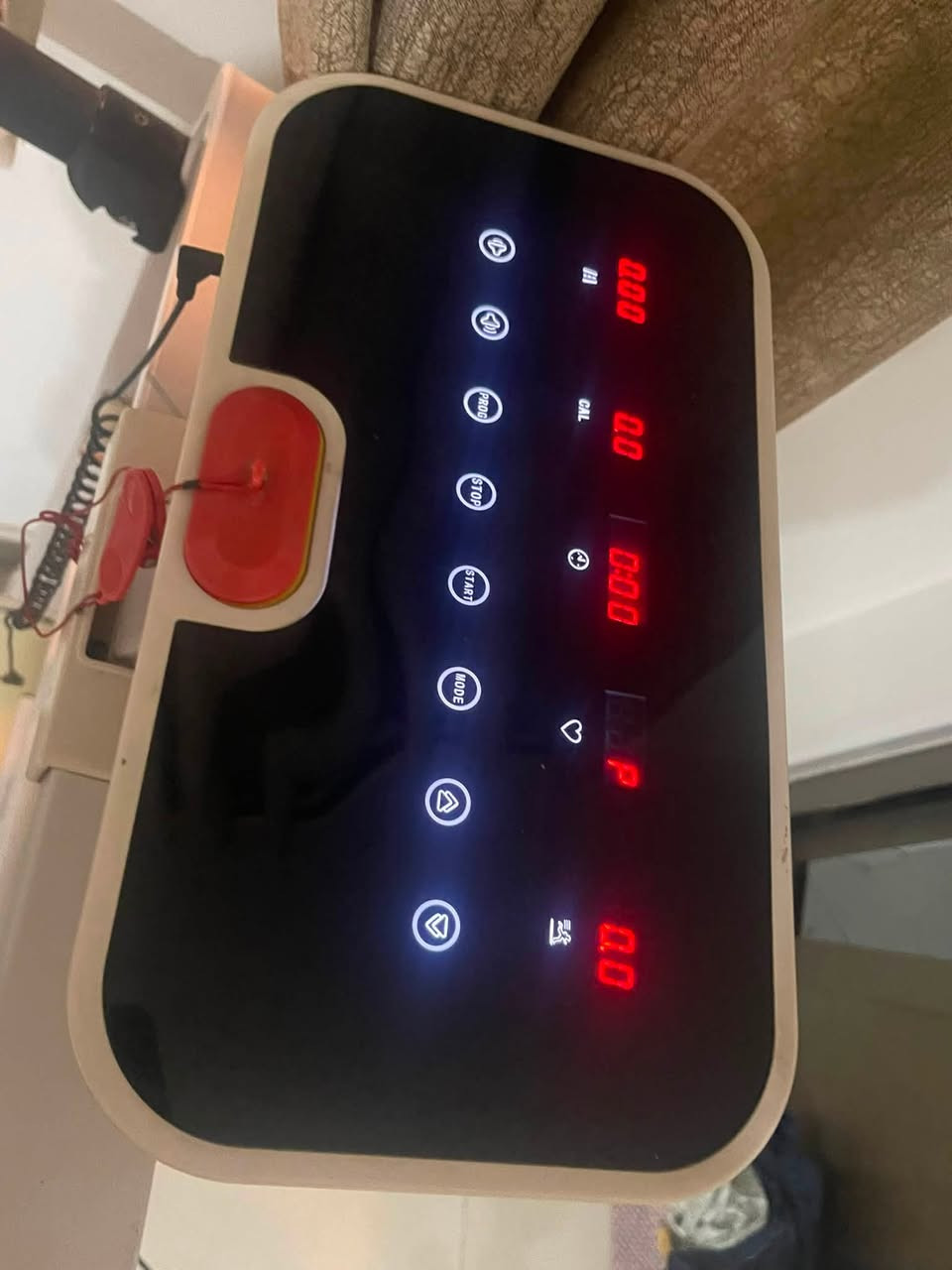 جهاز جري  ستخدام منزلي سرعته حلوه وقويه 
سعره مناسب جدا مستعجل عله بيعته وهاد رقمي ***********  وتساب راسلني افضل المكان العبيدي جامع الامام علي
