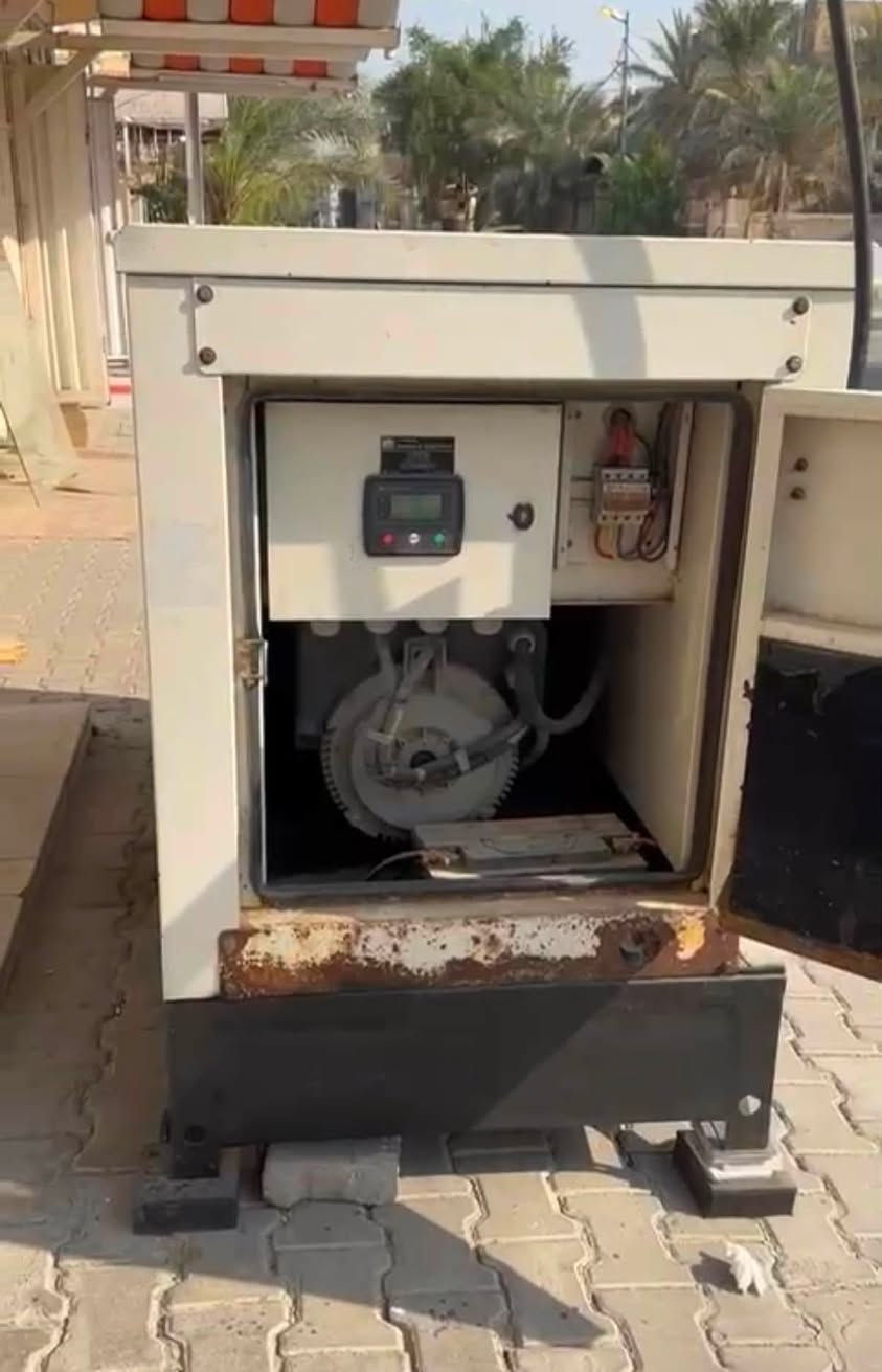 مولدة بيركنز إنكليزي اصلي للبيع
السلام عليكم مولدة بيركنز اصلي للبيع 45kv مع كاتم نظيفه المولدة كما موضح في الصور الفحص على الحمل 
موقع المولدة كربلاء 
للتواصل على هذا الرقم ***********
