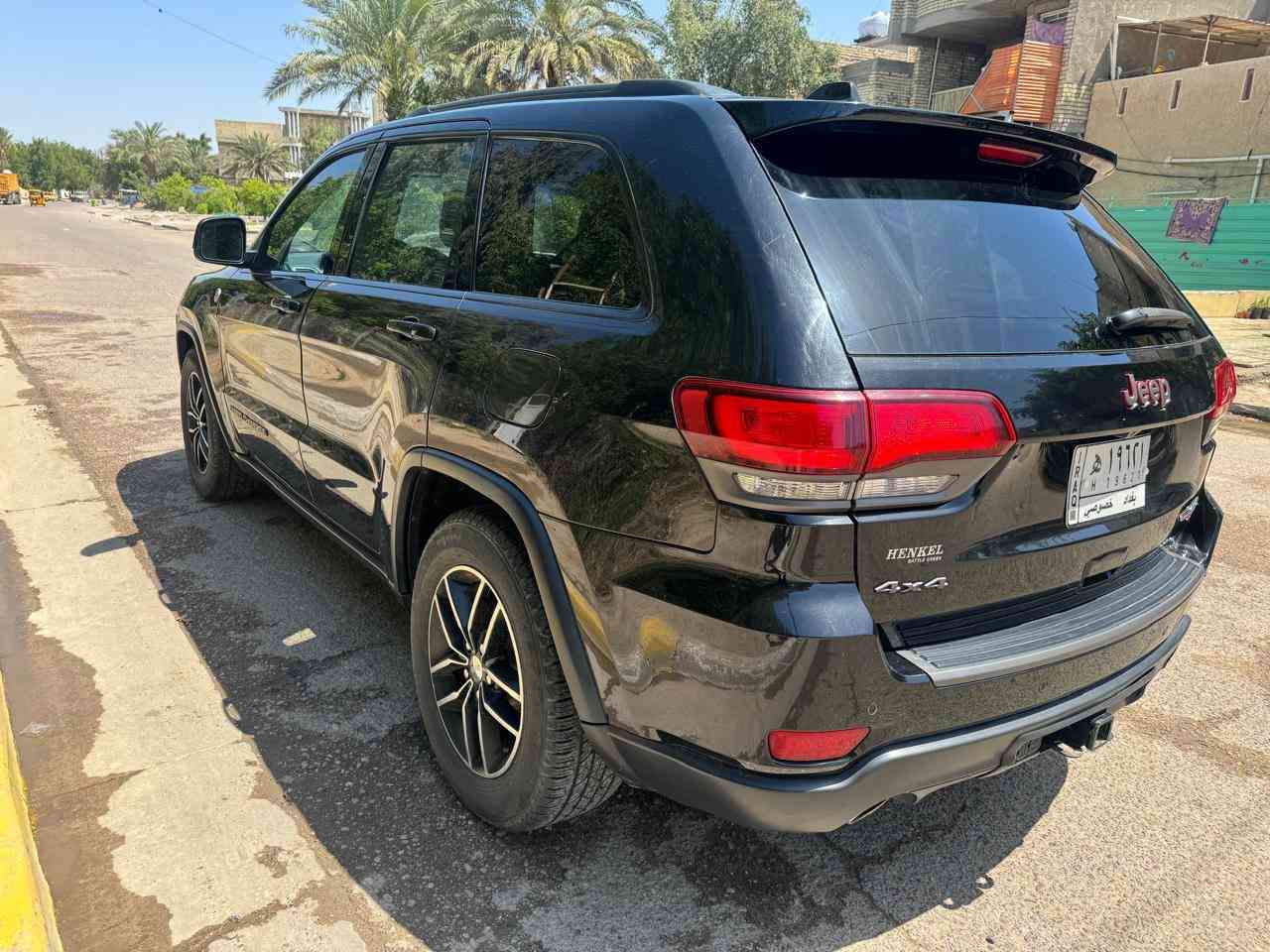 جيب تريل هوك 2018 بغداد بأسمي 
وارد أمريكي 
ماشيه 130 كيلو 
 معروفه مواصفاتها 
صور الحادث مرفقه 
السعر 240$ وبيها مجال 
***********
***********
مكان السياره بغداد
