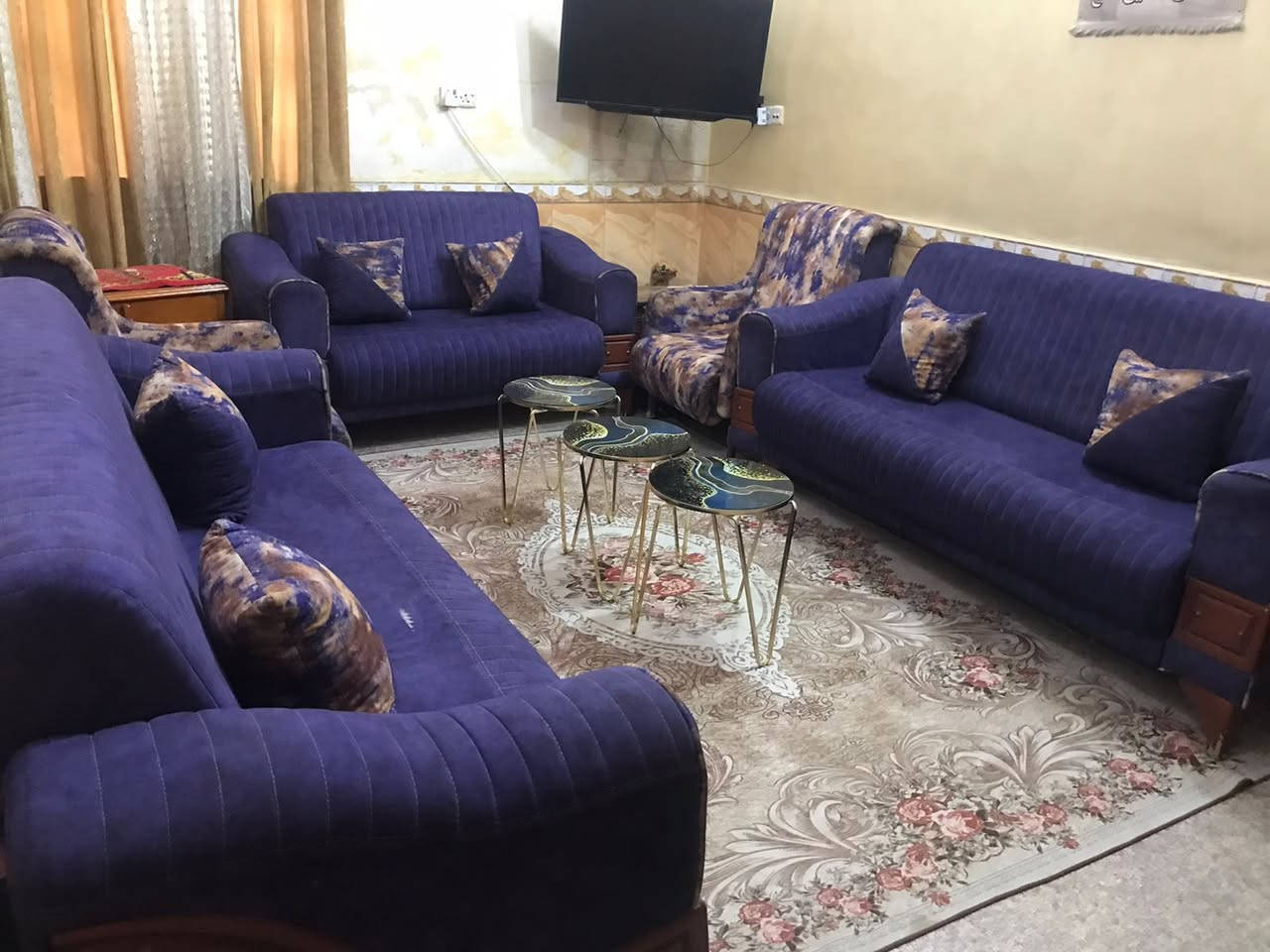 السلام عليكم قنفات عدد خمسه سعر 400 وبيهن مجال العنوان الناصريه مركز ***********
