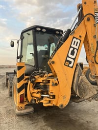 JCB 2018 مكينه جاهزه للشغل سعر 475 وبيها مجال   0772 841 4431