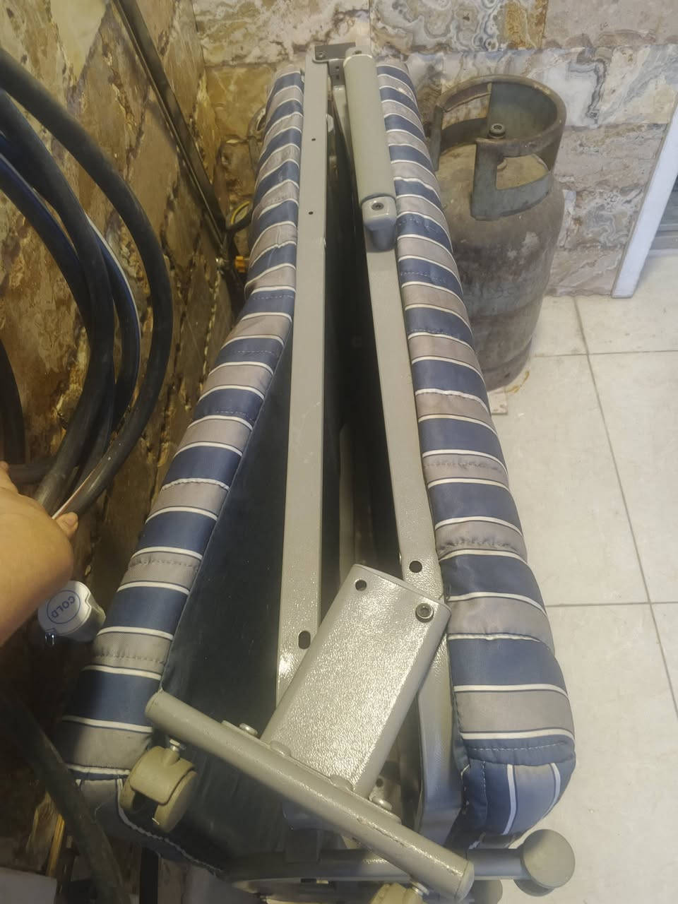 سرير كوري للبيع ينطبك كلش عملي ويا دوشكا السعر 50 الف


**إذا كنت صاحب هذا الإعلان وتريد حذفه لأي سبب، رجاءا أرسل رسالة إلى الدعم الفني**