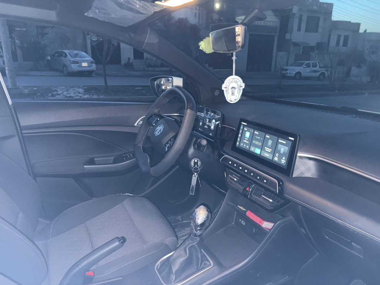 Mg3 zamani shareka hiche pewa niya boyax sard chal tarza niyate 2025  17000 km roshtwaa weli gorawa ba gt shewn slimane *********** .
