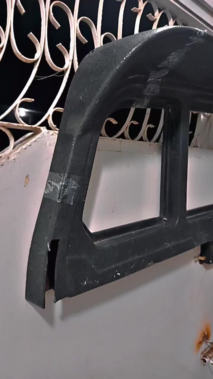 باڵی نیسان بیلادی بۆفرۆشتن
لەعەربەتە ڤیدۆی دانراوە جوان تەماشای بکەن
کڕیاربون تەلەفۆن بکەن لەخزمەتتانام 
***********
***********
