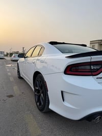 تشارجر SXT • ٢٠٢٠ • ١٣٣٠٠٠ كم