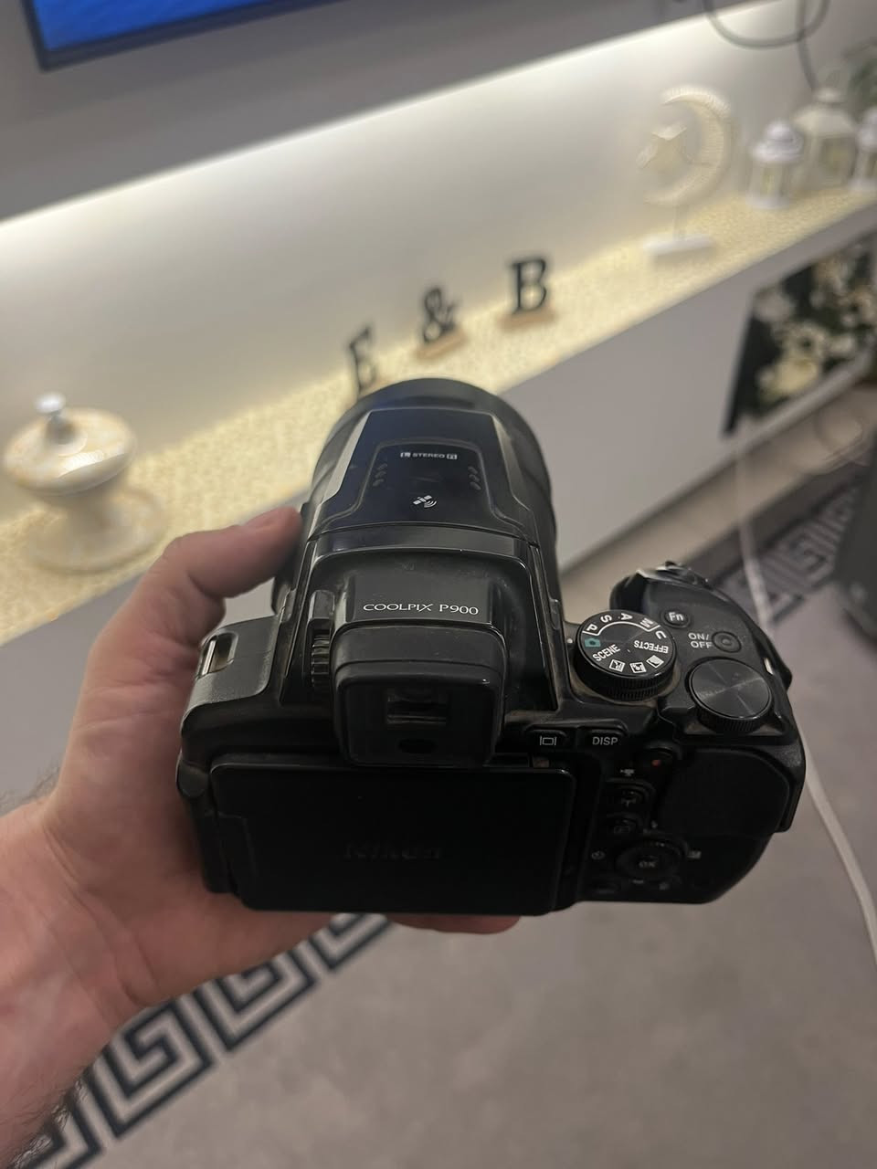 السلام عليكم كامره نيكون p900 للبيع بس والله ماعرف اسعارهن صارله فتره عندي قيم واخذ


**إذا كنت صاحب هذا الإعلان وتريد حذفه لأي سبب، رجاءا أرسل رسالة إلى الدعم الفني**