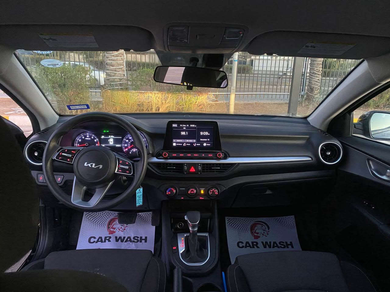 السلام عليكم : ( للبيع فقط )

كيا فورتي : موديل ( 2024 ) وارد امريكي

السعر : 156 ورقه 

موبايل : ***********1 
المنصور الداودي 
الغزاليه شارع مدير الامن  
ا———————————————

محرك : 2000 ( دوش ) 

السياره ماشيه : 28 الف 

فئة  : LX  ( لون اسود ) 

دخول وترقيم قبل يومين 

رقم اربيل وسنويتها الى سنة 2031

ا———————————————

مواصفات : 

سويج - شاشه ايباد _ كامره دواره- ويل كب - رادار امامي وجانبي وخلفي - اشاير بالمرايه الجانبيه - لايتات ليد 3 عدسات اصلي شركه -جميع ايرباكاتها سليمه- تحديد مسار - قياده اليه -4 انظمة قياده

ا———————————————

حادث السياره : 

قبغ الصندوق فقط  موضح بالصور 

ملاحظة : جتي من امريكا الجاملغ الامامي مرشوش كلير 

السياره جديده جدا بدون شخط ولا رصعه

وابيعلك الشرط السونار الرمادي, الأنبار
