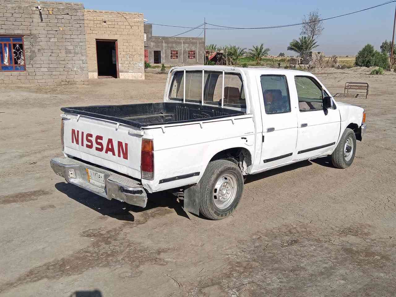 سلام عليكم لبيع نيسان 88رقم ذيقار مشروع وطني شرط تحويل ثاني يوم محرك وكير وشاصي مكفولات سياره مالت جناي جاهزه مالت جناي ترايك وين ماتريد سعر 23وبيه مجال لبيع او #مراوس *********** مكان سماوه
