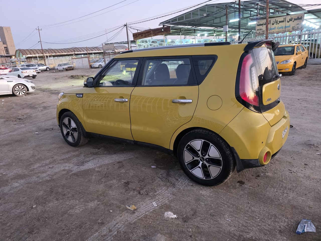 سلام عليكم صول مديل 2015  خليجي محرك 2000 دوش  مكفوله من الصبغ والتبديل شاشه  كامرة  رقم اربيل حديد سنويه ل28 السعر 113 مكاني ديوانية رقمي ***********
