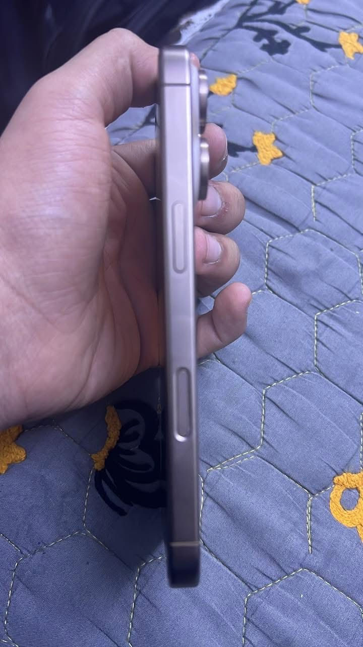 سلام عليكم ايفون 16برو مو برو ماكس للبيع ذاكره 128السعر مليون و250الف الاتصال ***********
