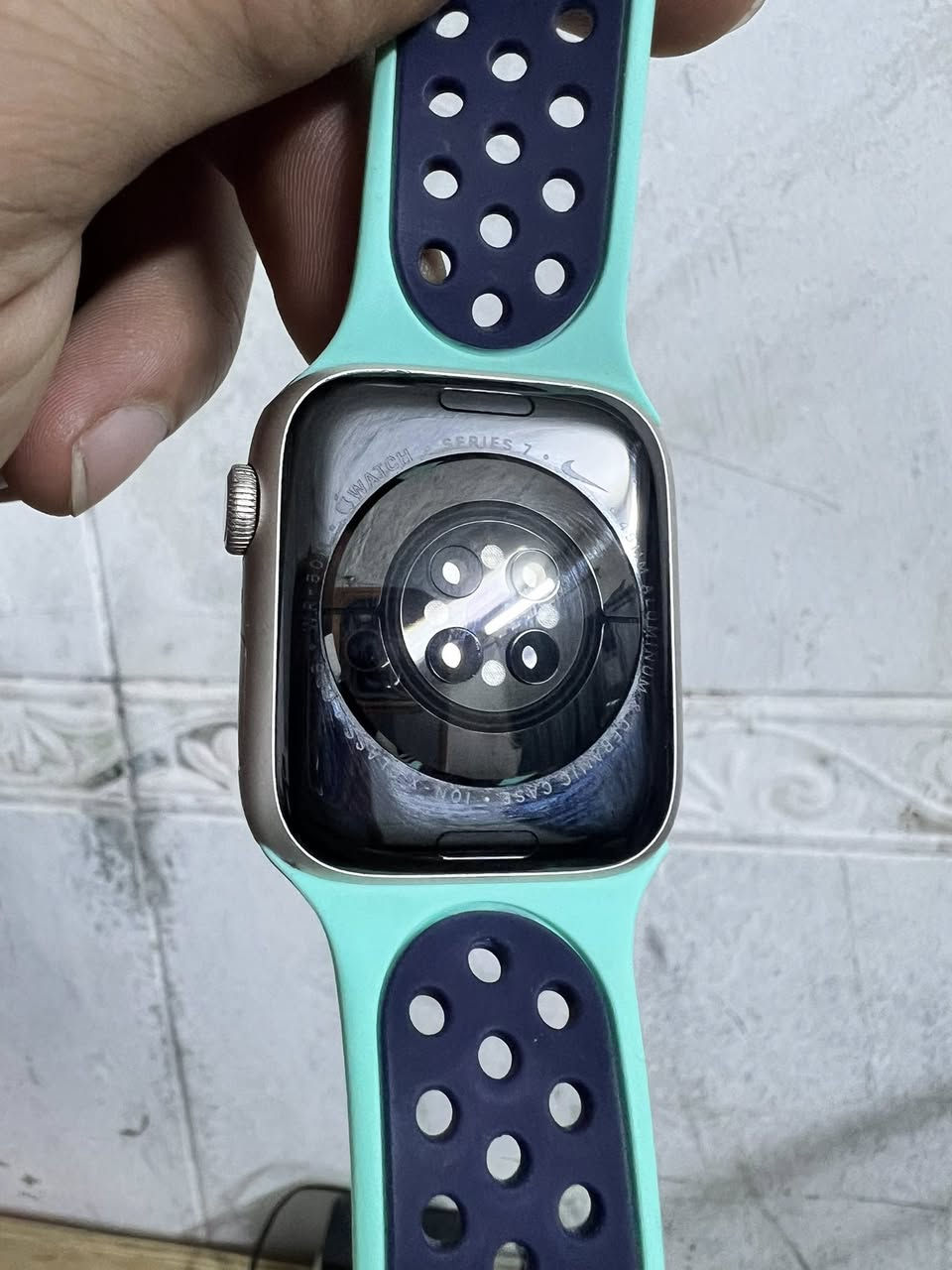 السلام عليكم ساعه ابل سيرس 7 نايك حجم
45 بطاريه 89 ساعه جديده لوك ونضيفه كامل ملحقات كارتونه شاحنه اصليه وسير اضافي


**إذا كنت صاحب هذا الإعلان وتريد حذفه لأي سبب، رجاءا أرسل رسالة إلى الدعم الفني**