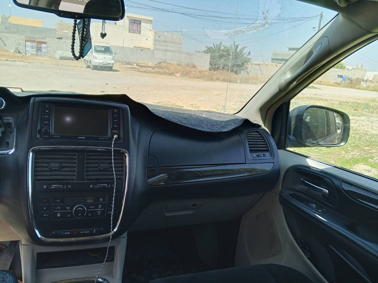 دوج كرفان 
2012 للبيع *********** المكان ديالى
