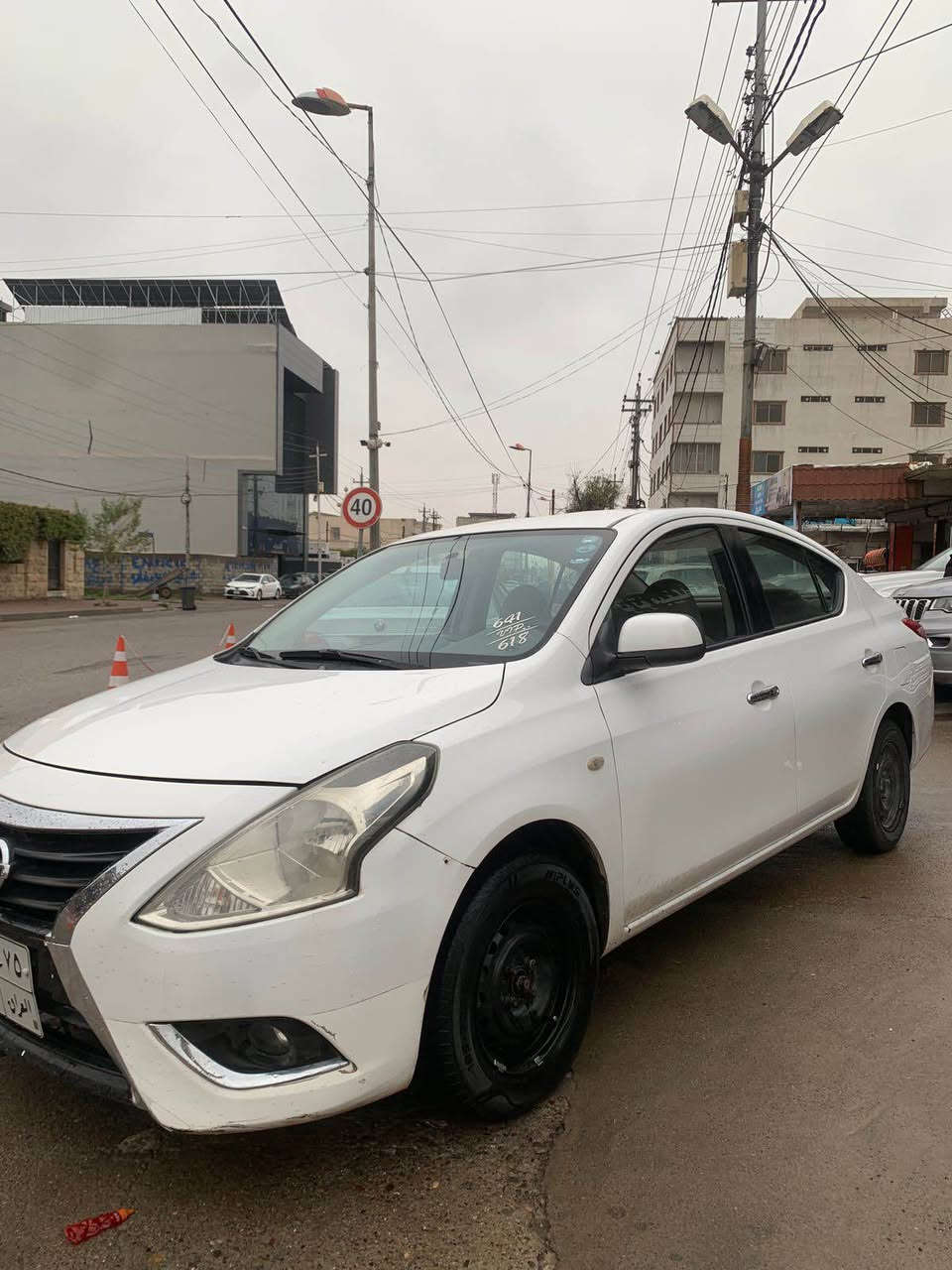 🚙 نیسان سُنی هندی
📆 مۆدێل: 2016

✨ تێبینیەکان:
• ۱ دەرگا و سێ پەڵە سبوغ
• بێ ناو، بێ ئێرباگ
• سەنەوی 2023 بەسەرچووە
• ڕۆیشتن: 157 km
• گێڕ و مەکینە بە شەرت کەپس
• دەبل گێچ
• یەدە: نیکل

💵 نرخ: 89 $
مامەڵە 

📞 ژمارەکان:
*********** All social 
*********** السليمانية, العراق
